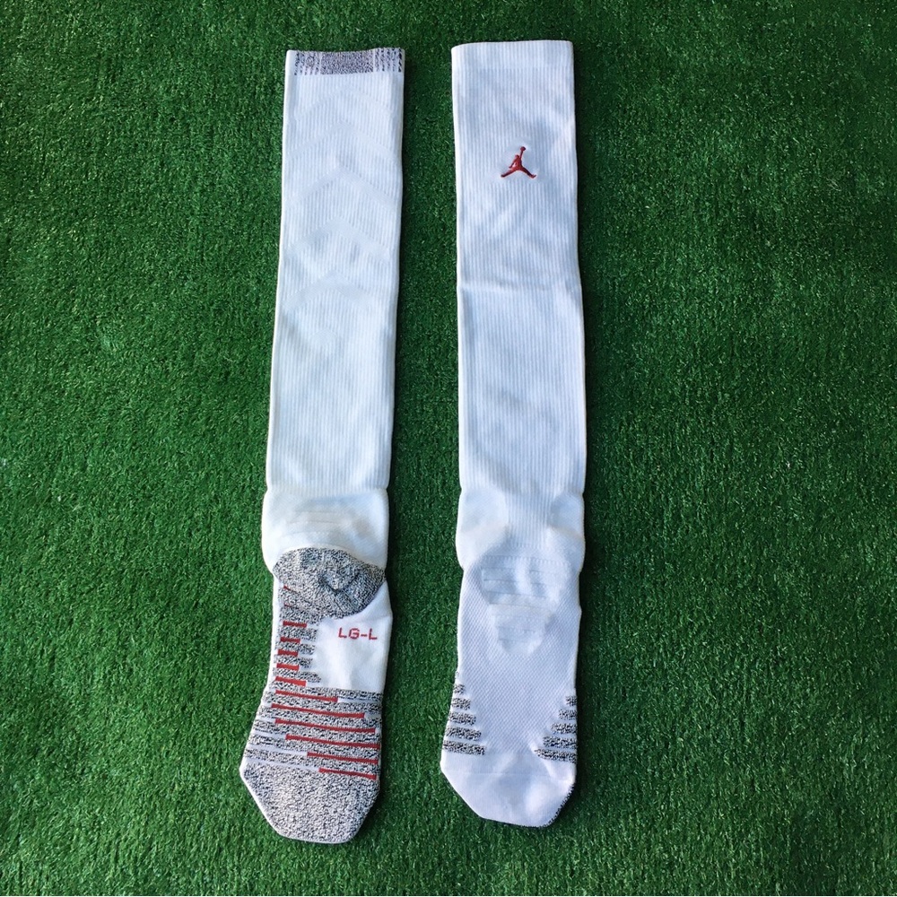 NEW JORDAN GRIP FOOTBALL SOCKS